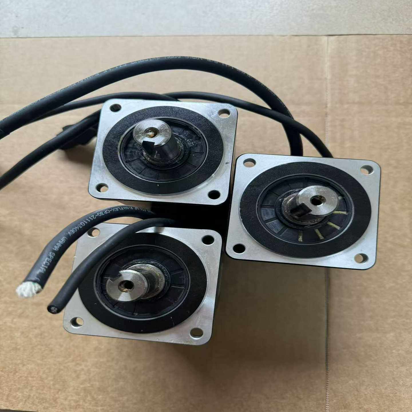 台达伺服电机ECM-E3M-C20807RSE，750W，成