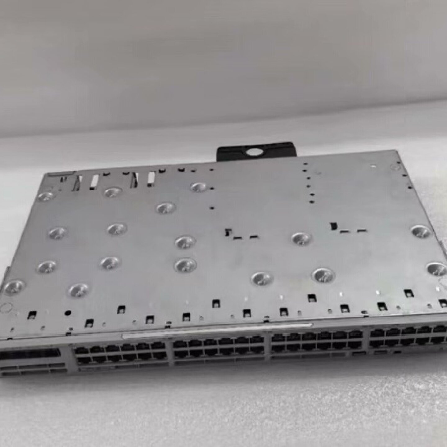 C9300L-24T-4G-E 24口千兆交换机 单电，二手--议价商品