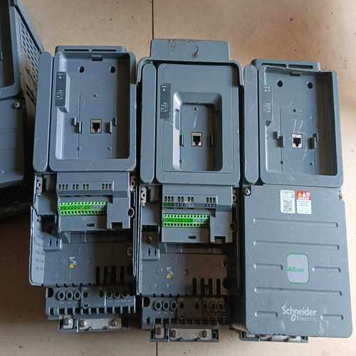 议价施耐德变频器ATV610D15N4      1台 1300