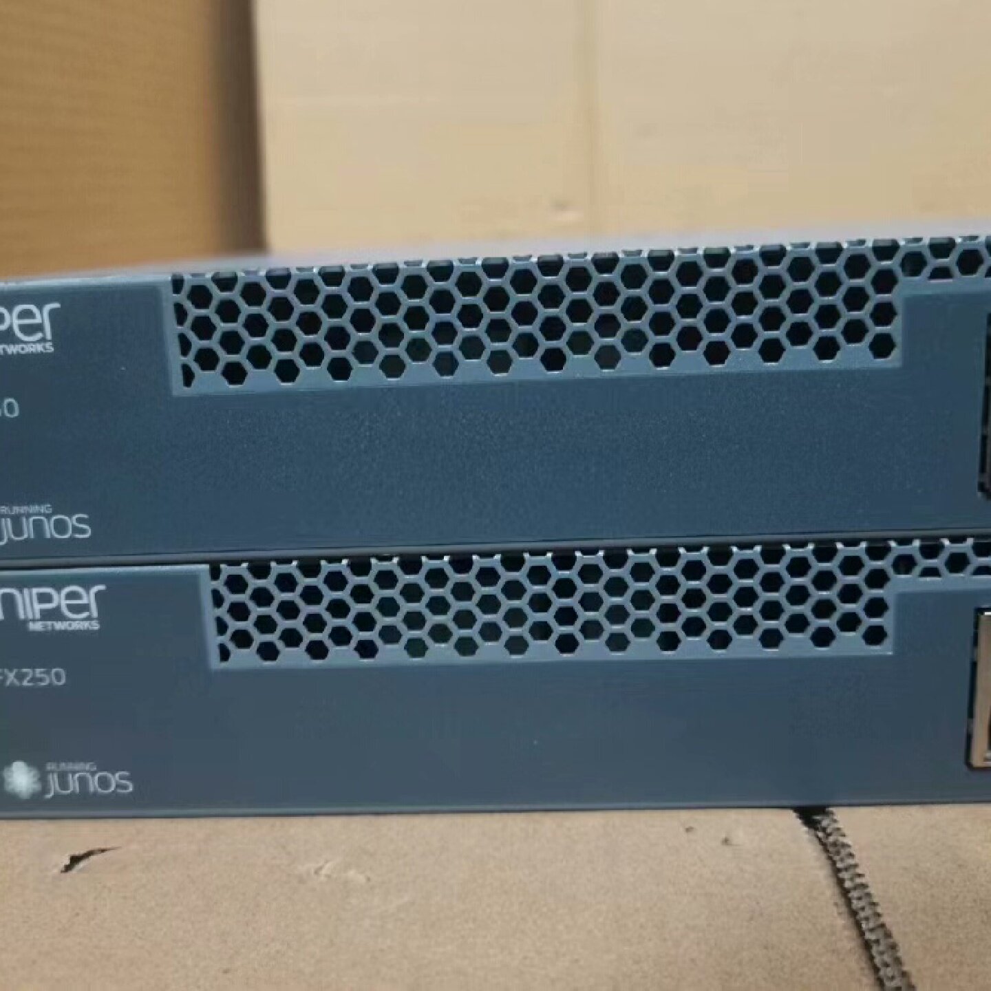 juniper瞻博NFX250S1高端万兆防火墙测试完-议价
