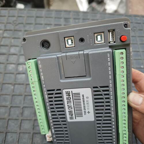 中达优控MM-40MR-12MT-700-ES-A485触摸--议价商品