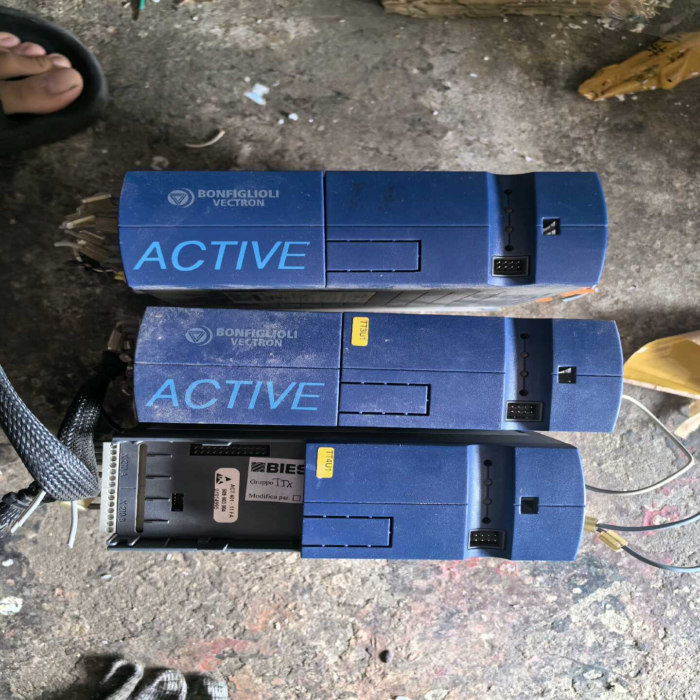 【议价】邦飞利act401-11fa变频器，报警如图片，有点问题的机适