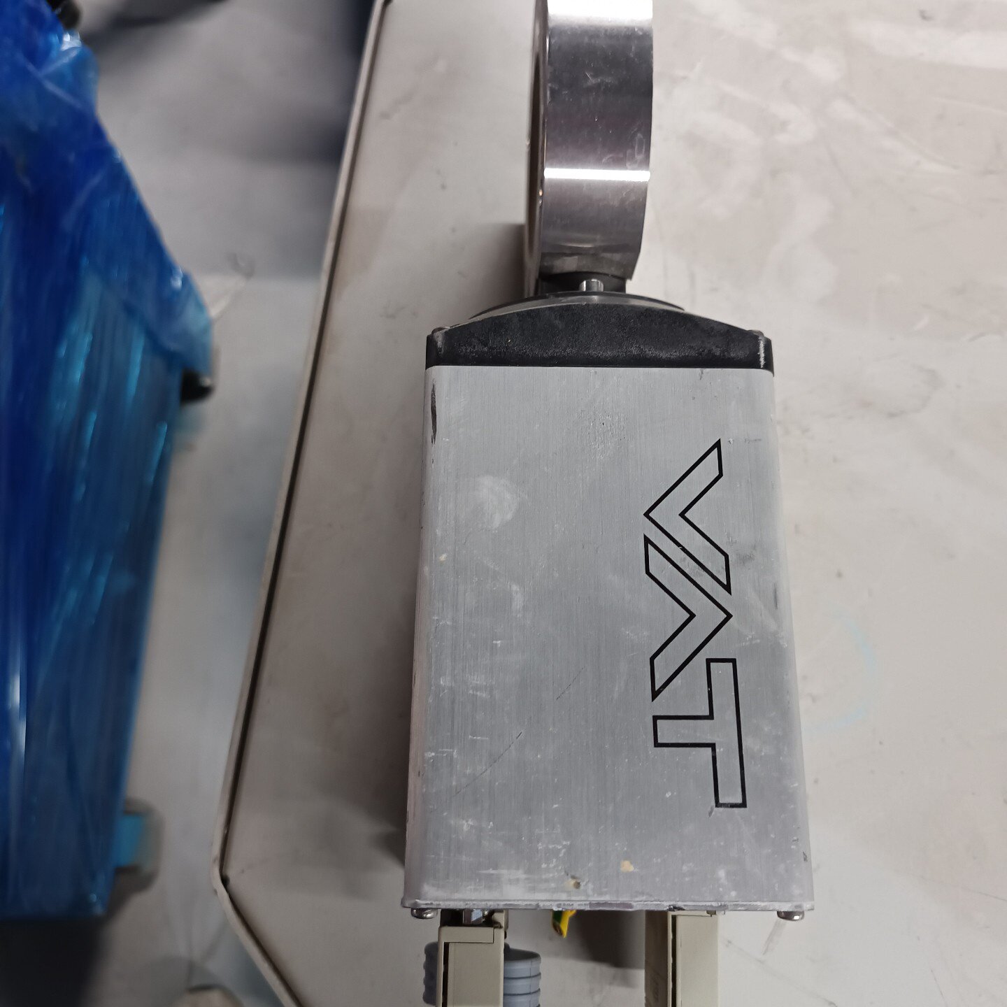 VAT蝶阀控制器，型号61236-PEAP-AIG2，瑞士原议价