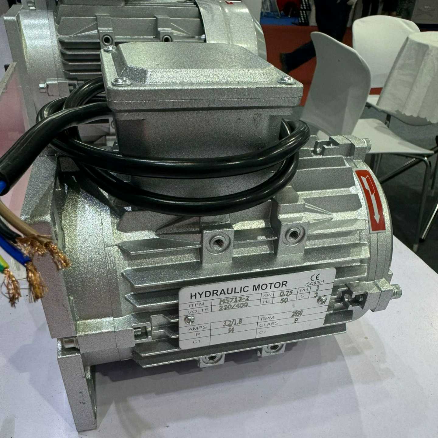 原装HYDRAWULICMOTOR电机马达MS713-2MS90L-2MS90L2-4YL90GB-