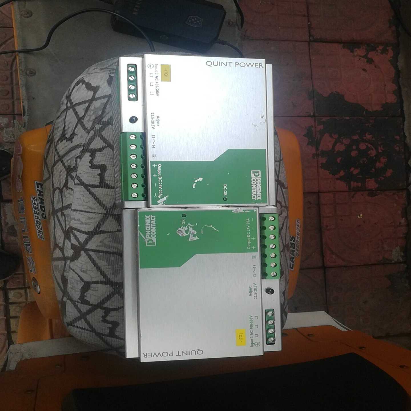 菲尼克斯24V/20A电源--3X400V输入几乎全新拆--议价商品