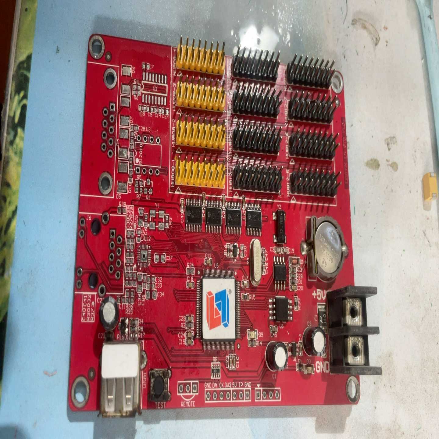 询价灵信LS-T8控制卡，LED显示屏专用，8个12接口、4个0