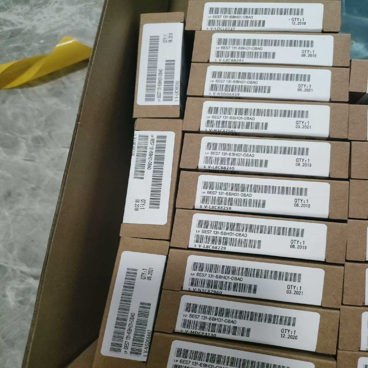 6ES7131-6BH01-0BA0,工程余货,全新包装,成--议价商品