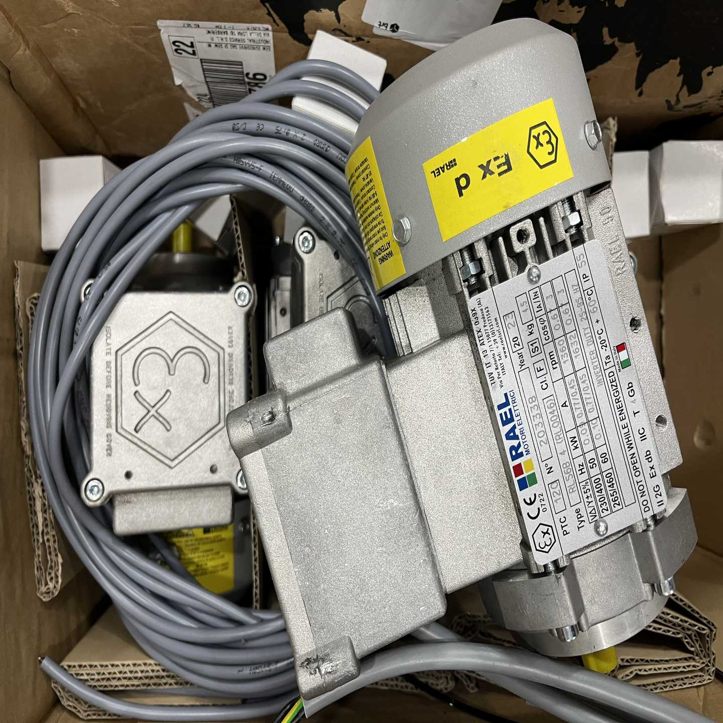 意o大利RAEL电机型号示例RL56A4V90ARL2CT63B2