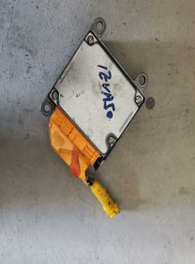 江淮IEVA50电脑板，原装拆车件，型号L22148。外观成--议价商品