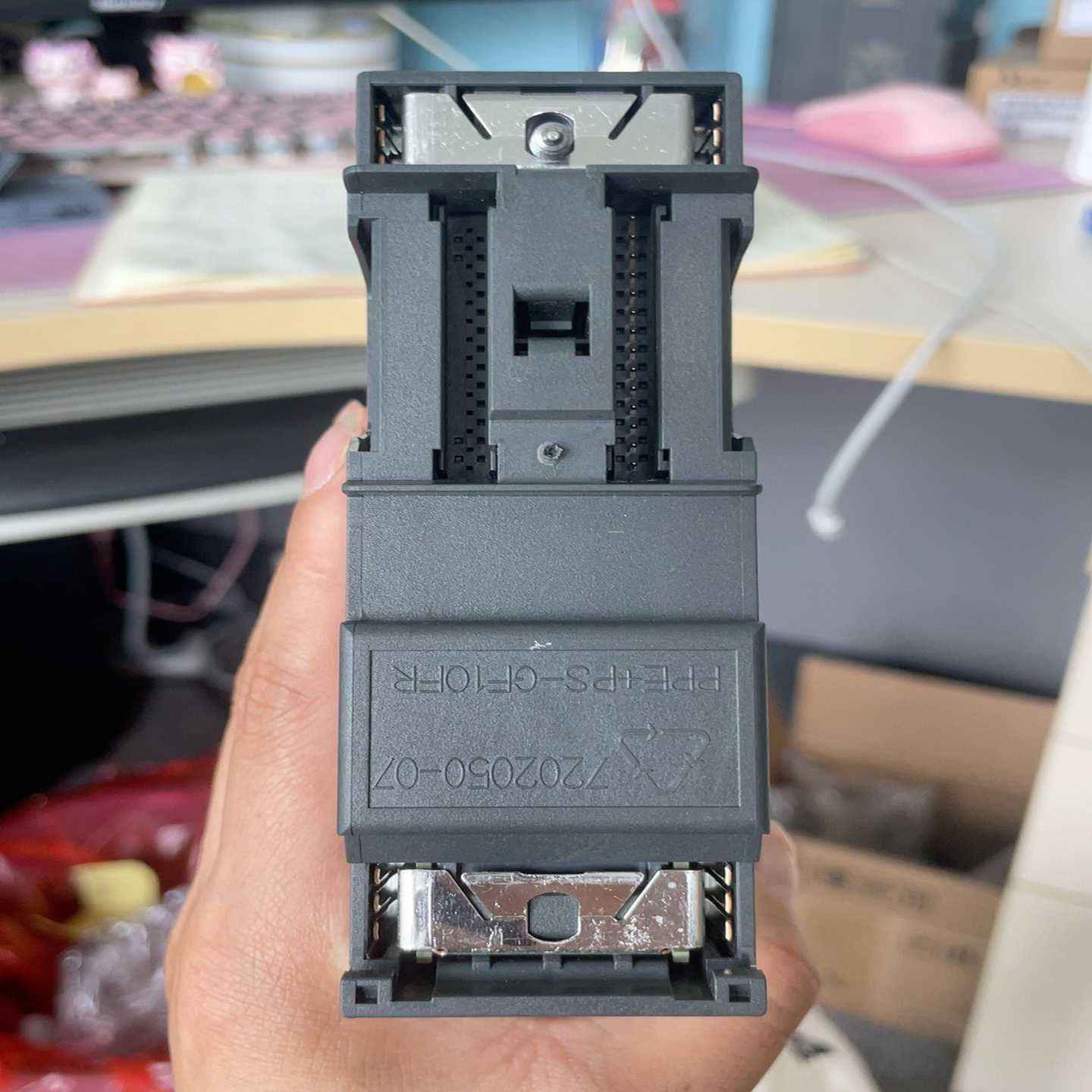 常熟CW3-2500M万能式断路器，两台。实物图拍摄~询价