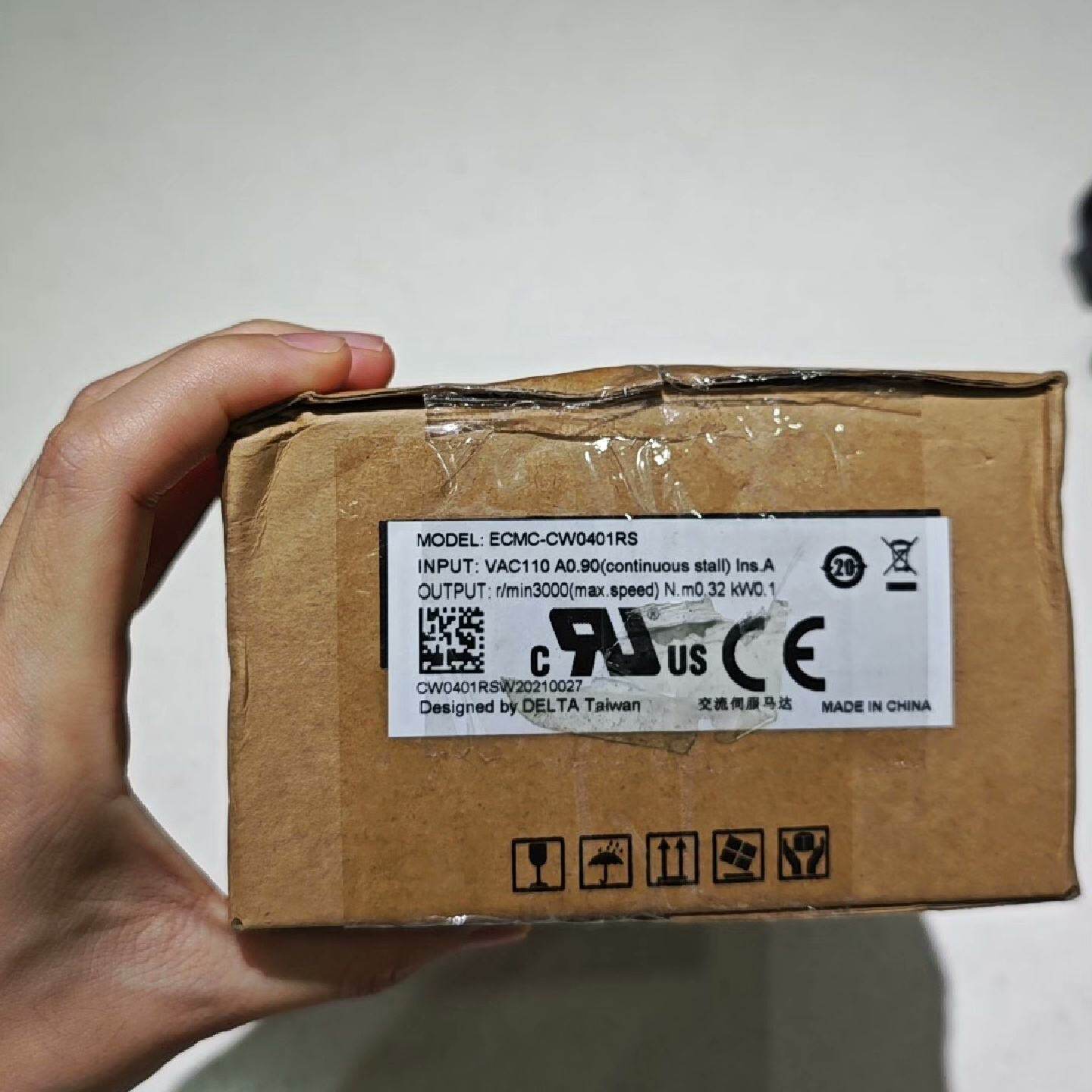 台达伺服电机ECMC-CW0401RS，全新原装--议价商品