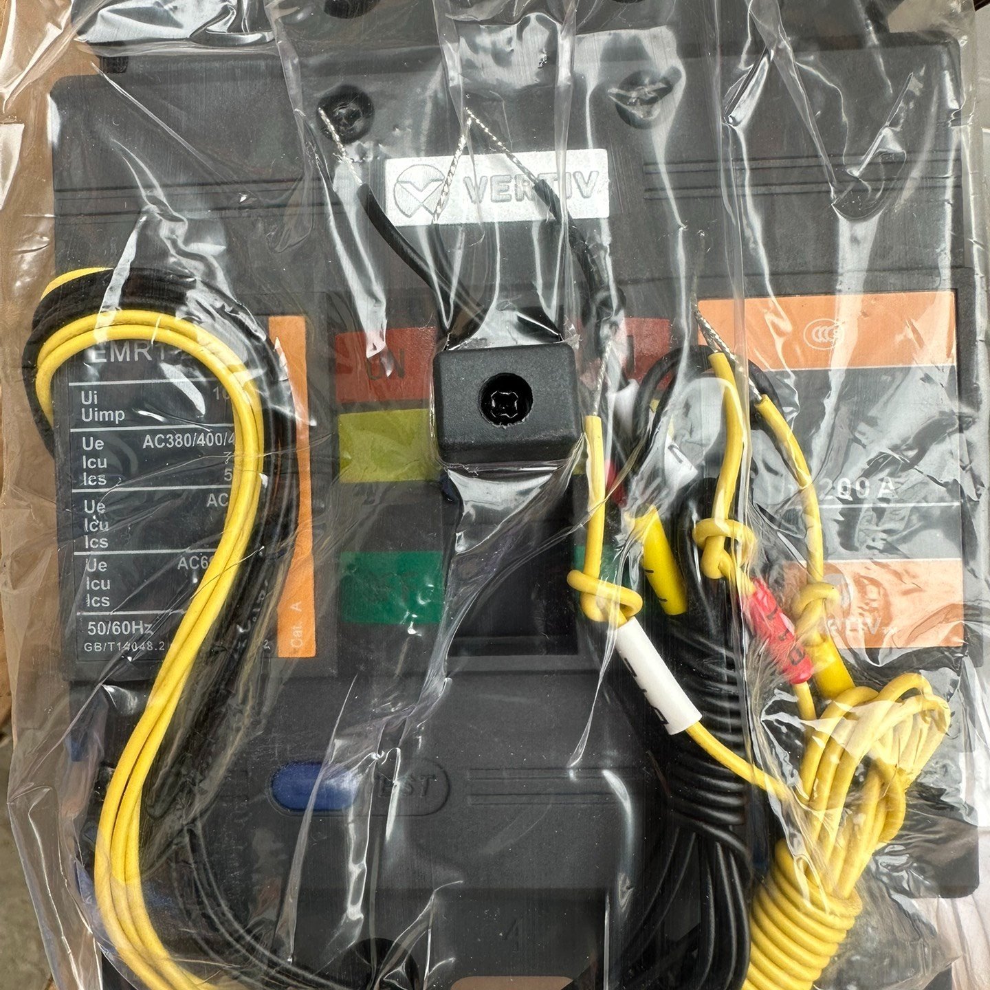 上海良信维谛EMR1250M3358断路器-议价,电子元器件市场,其他物联网器材,淘宝优惠券,粉丝福利购,淘宝优惠卷