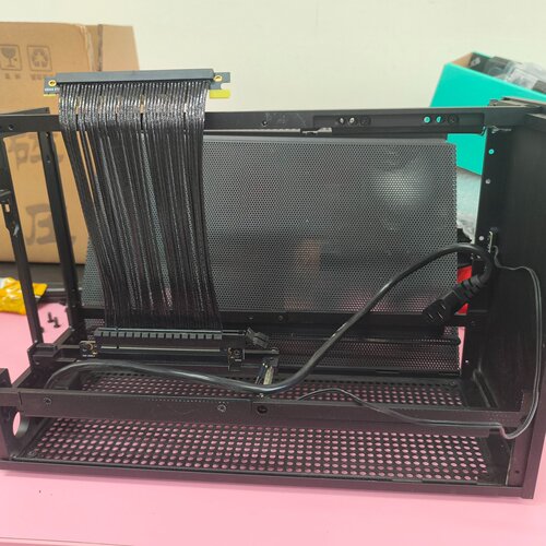 【询价】Formd T1 2.5 黑色  自带官方PCIE4.0延长