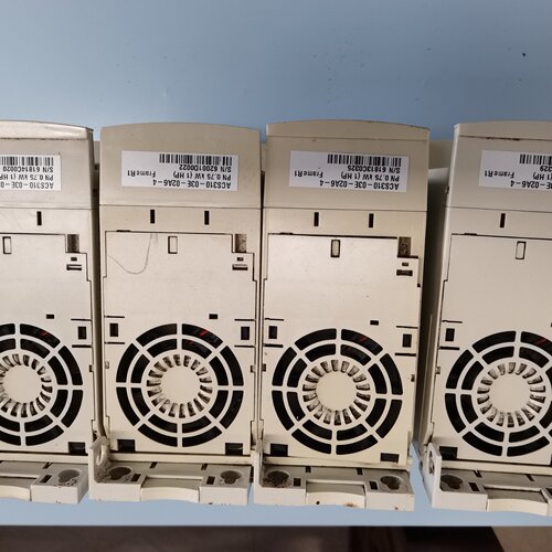 询-变频器ACS31003E02A64
