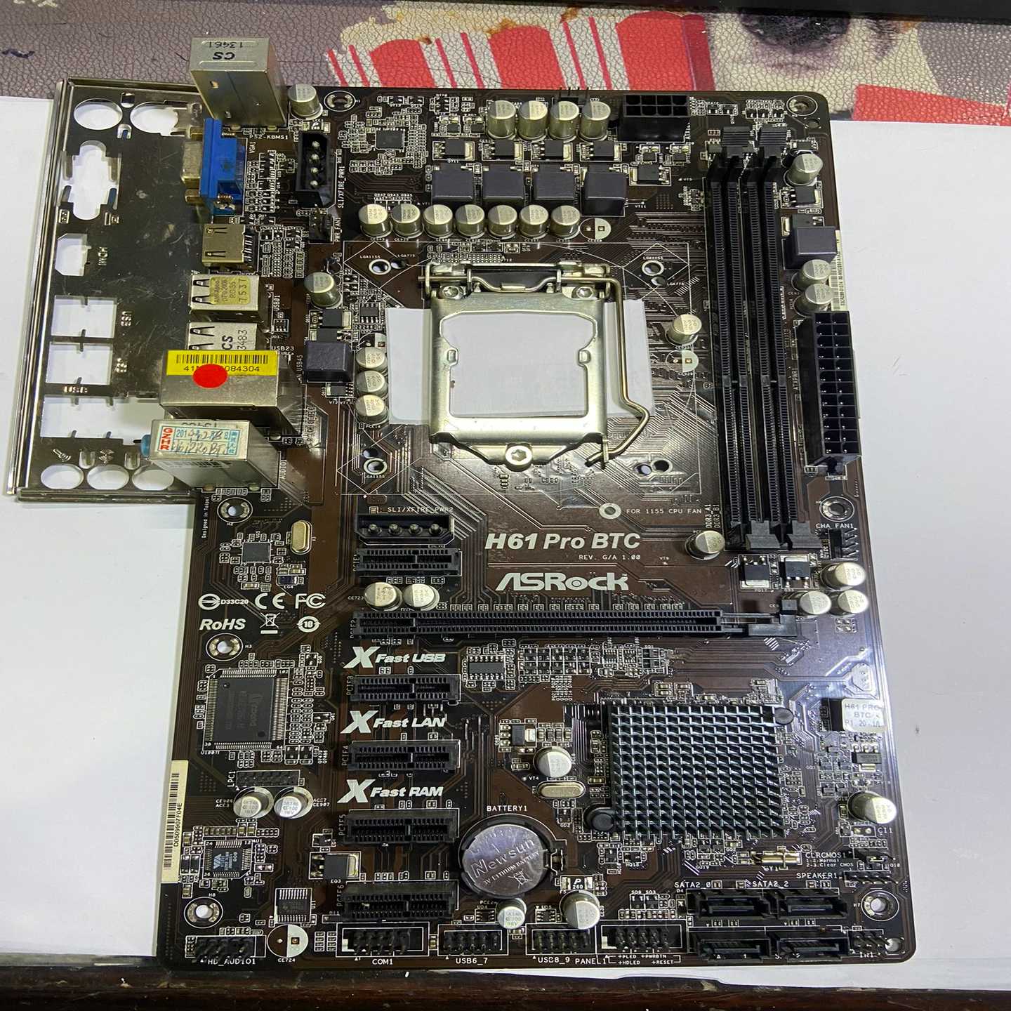 华擎H61 pro BTC  六卡主板 ，送一个G2020C~询价