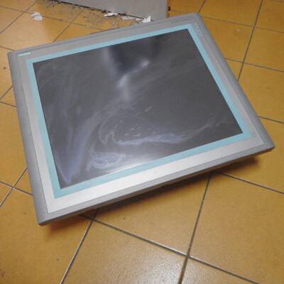 SIEMENS SIMATIC TOUCH PANEL IPC 477C PRO  15 COLOR DISPLAY