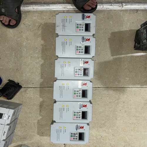 富菱变频器1.5kw（DZB300B001.5L4A）拆~询价