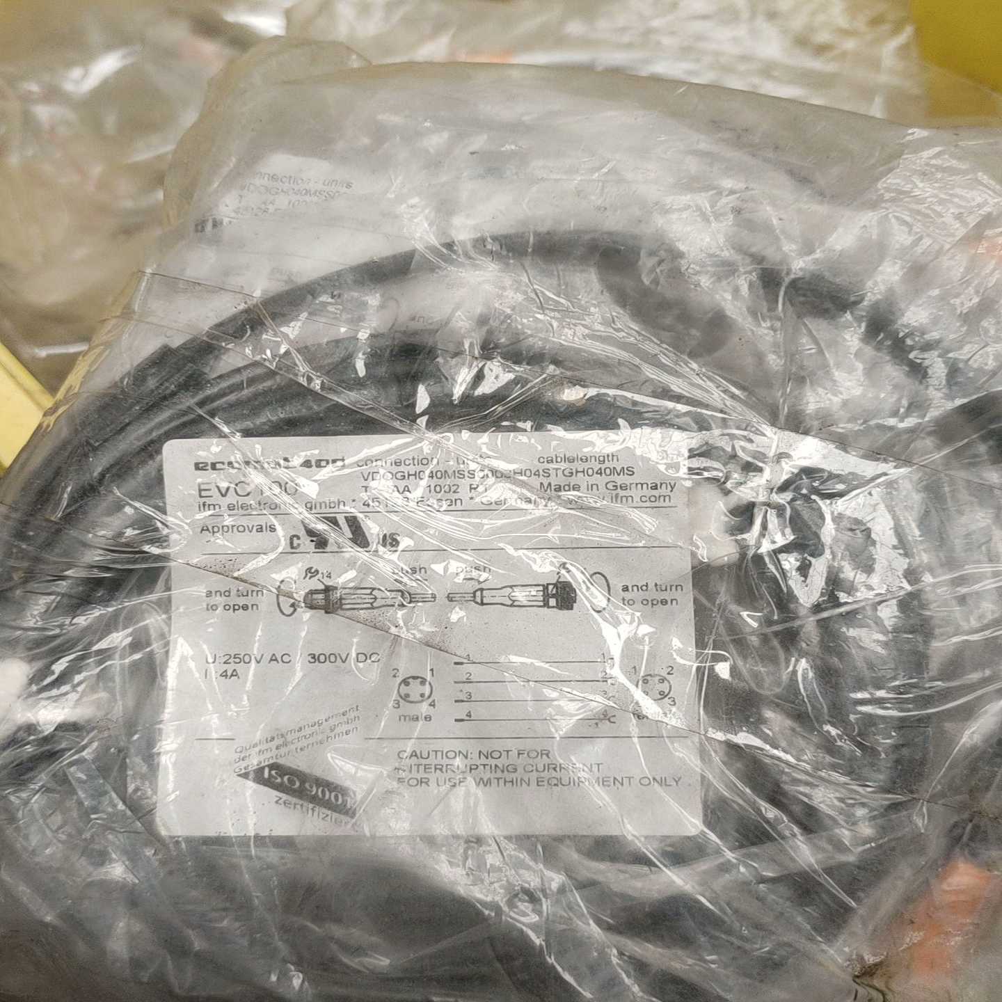 易福门  IFM EVC100   3M传感器线缆~询价