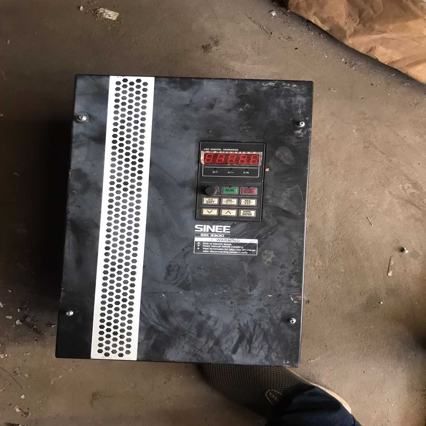 【议价】EM330D-030-3正弦变频器，的，通电正常，30K适用