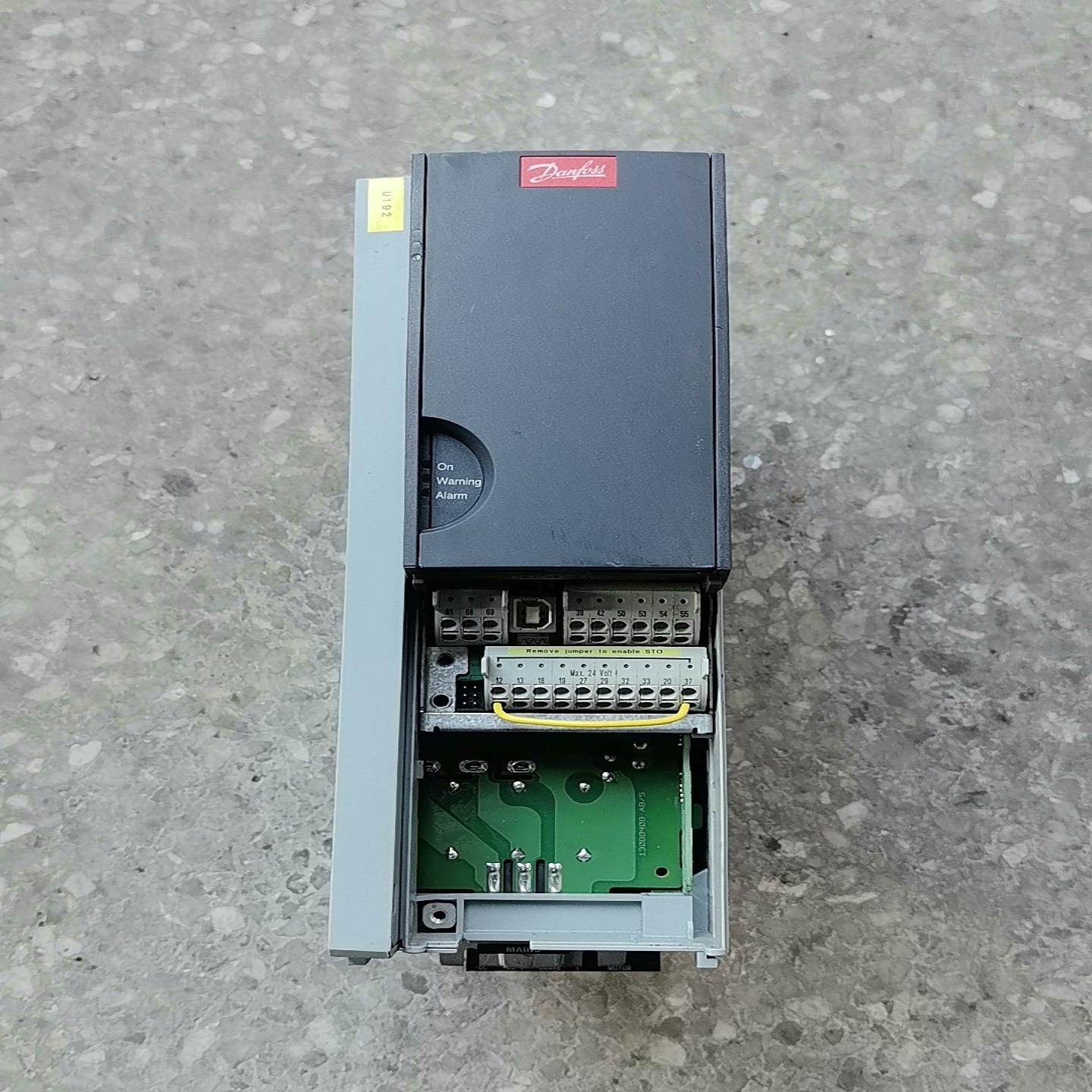 丹佛斯变频器2.2KWFC-302P2K2T5E20H2X(胖胖商铺）