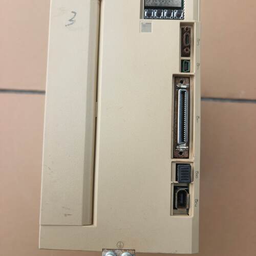 安川7系伺服驱动器 SGD7S-180A00A002-议价