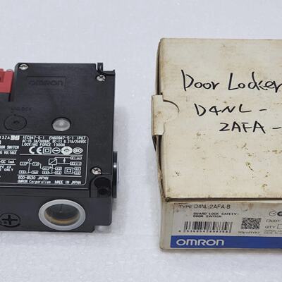 Omron D4NL2AFAB Schutz Schloss SafetyDoor Schalter G12 Nc  N