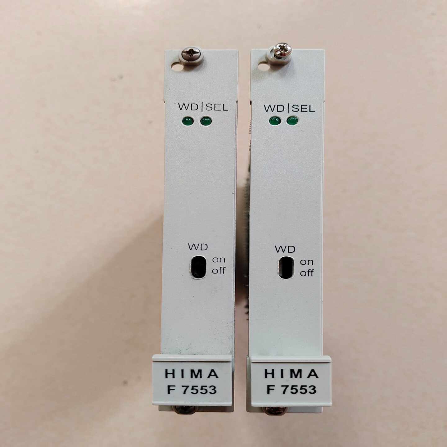 黑马HIMA卡件F7553，功能正常，无腐蚀，有的来拍。询价