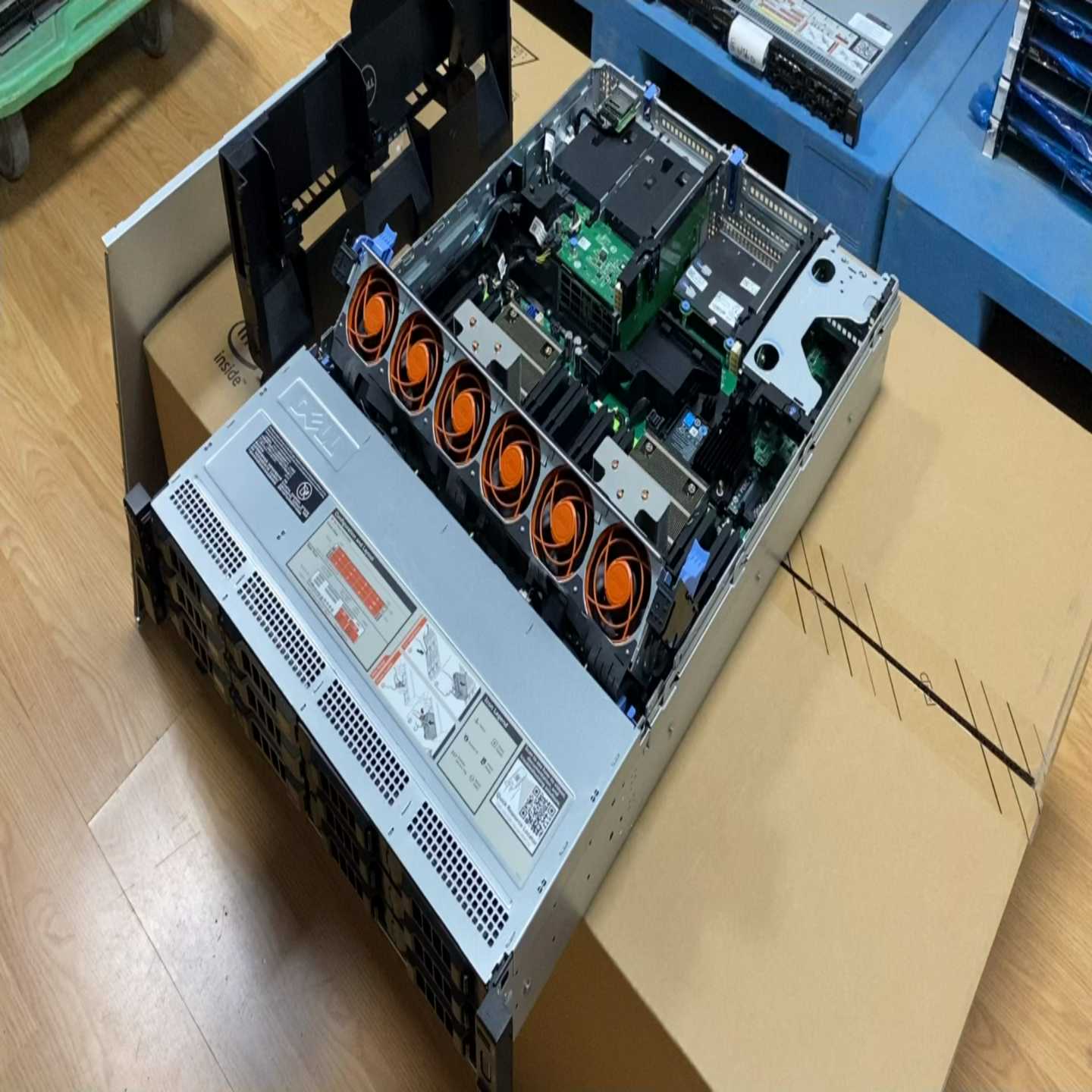 新到一批95新戴尔R730XD3.5寸12盘(可喷漆充--议价商品