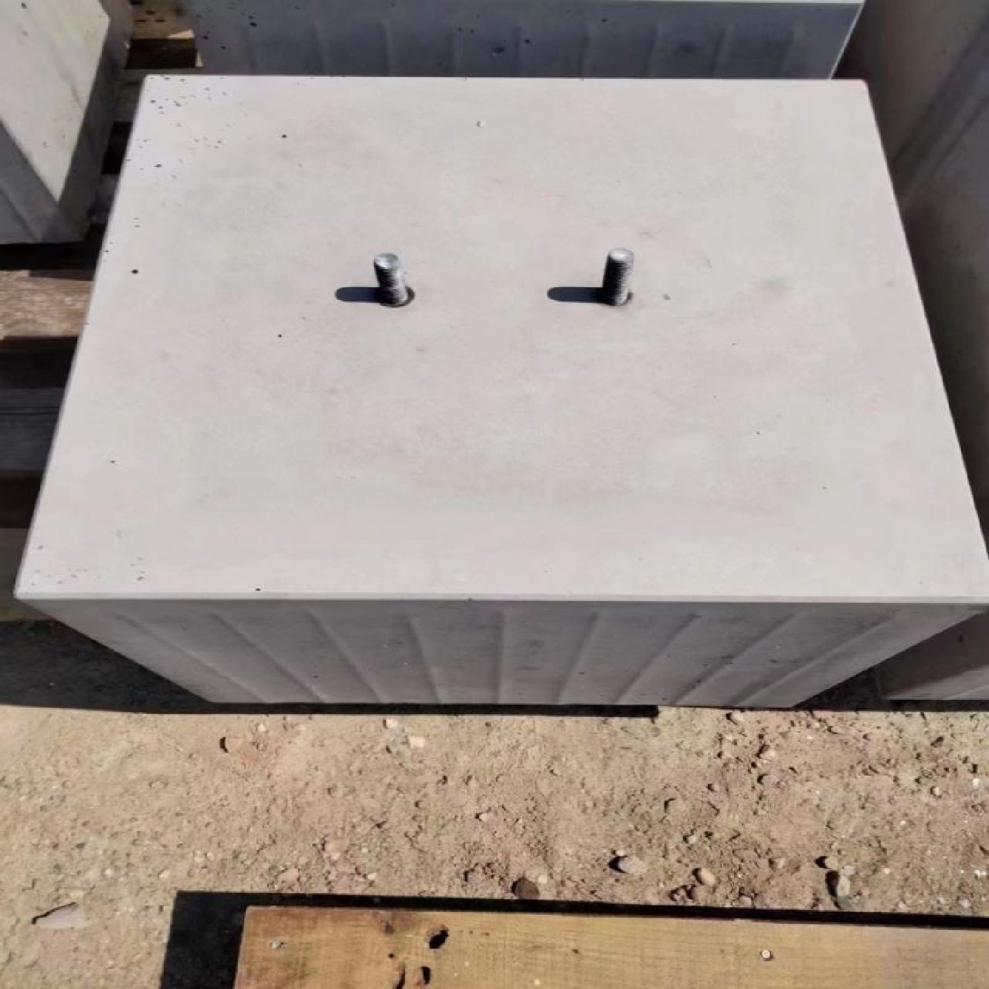 光伏发电圆形方形水泥墩楼顶屋面太阳能发电站底座墩水泥配重块,基础建材,基础材料,淘宝优惠券,粉丝福利购,淘宝优惠卷