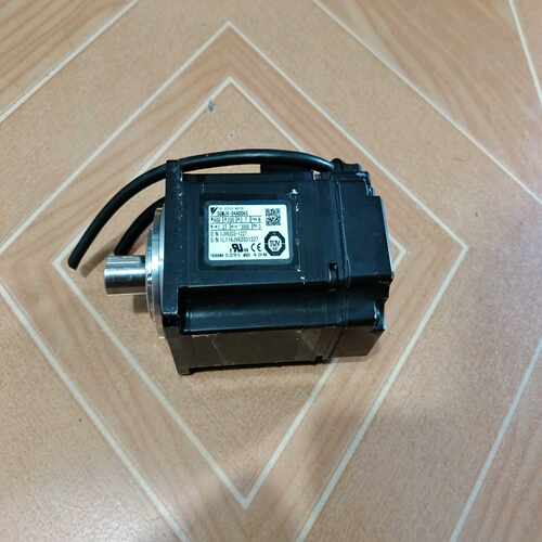 咨询-400w安川伺服电机SGMJV-04ADD6S，功能正常，成