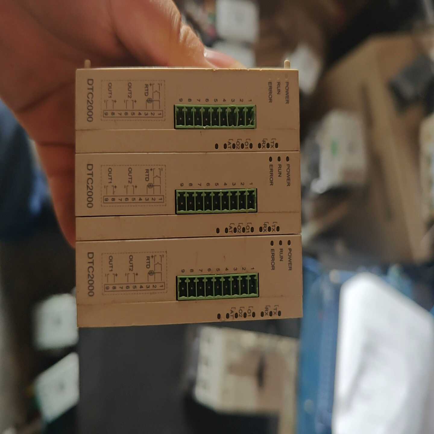 台达DTC2000C，缺端子。功能正常，询价