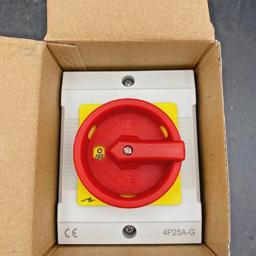 Set Of 9 4P25AG 4 Pole Surface Mounting Isolator 440V AC21AA