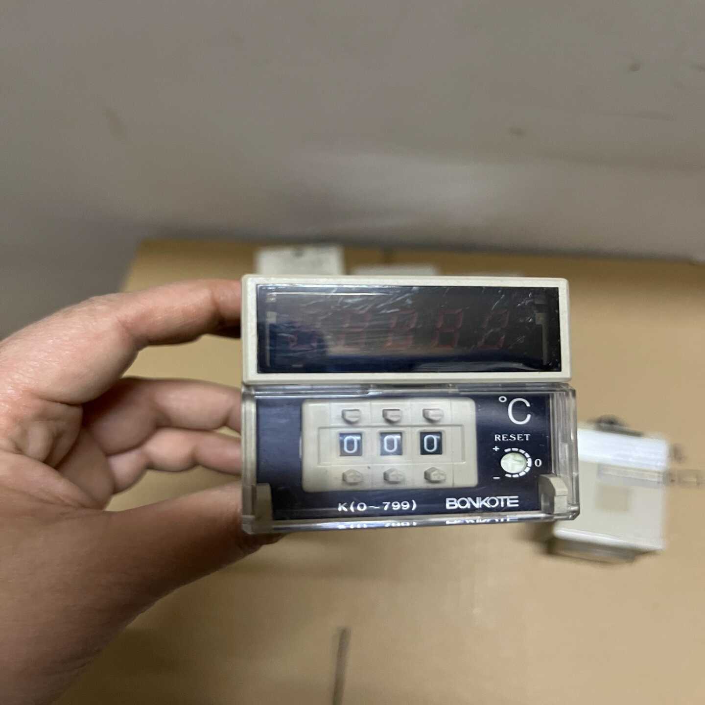 BONKOTE温控器T3S-T3SIP48K48C-Z04询价