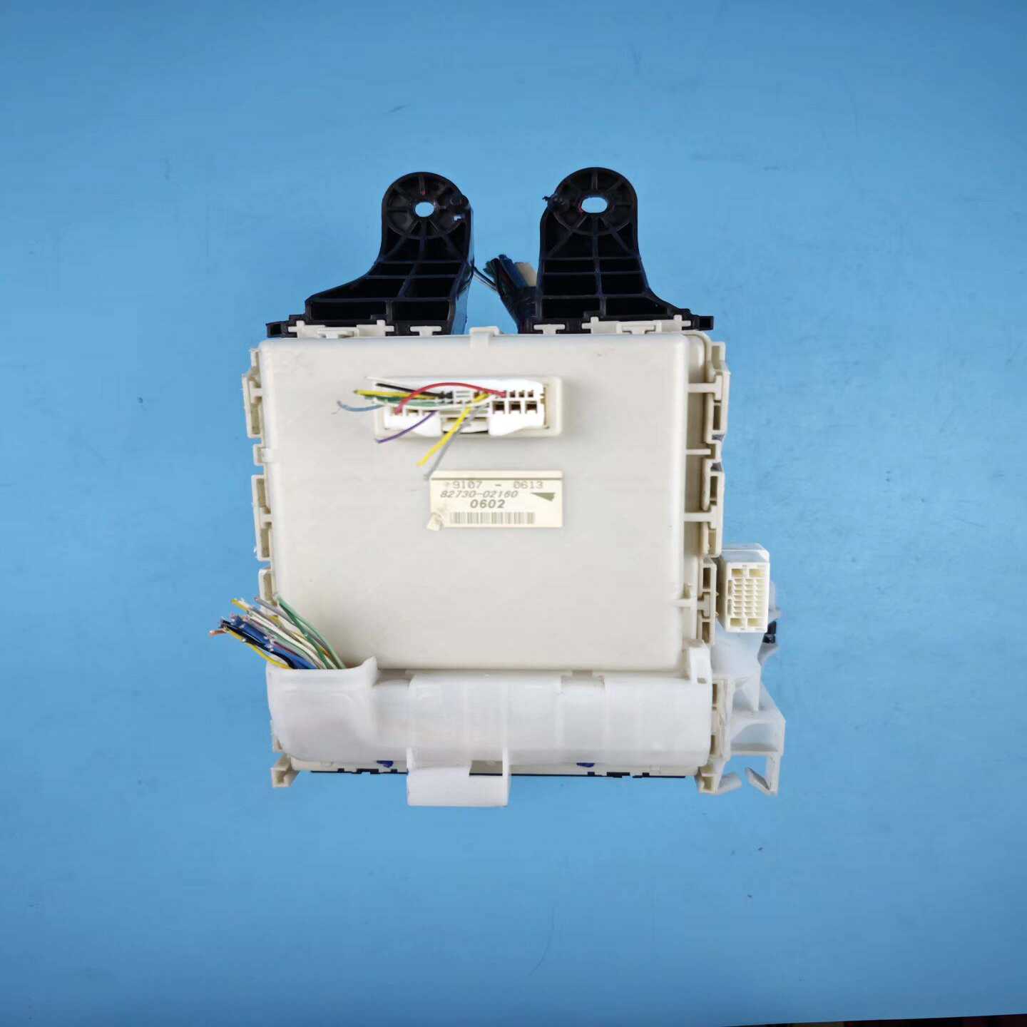 丰田卡罗拉保险盒，室内保险盒，车身电脑，车身模块，82730--议