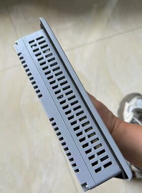 西门子KTP600 Basic color触摸屏，型号6AV--议价商品