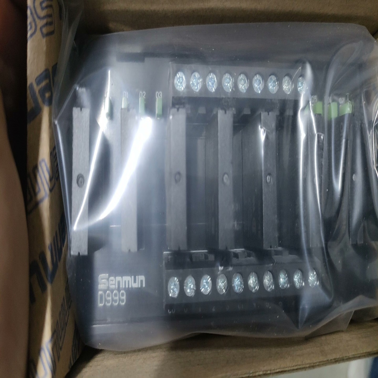 【请询价】Senmun三铭 D999 全新库存继电器接线端子台闲置处