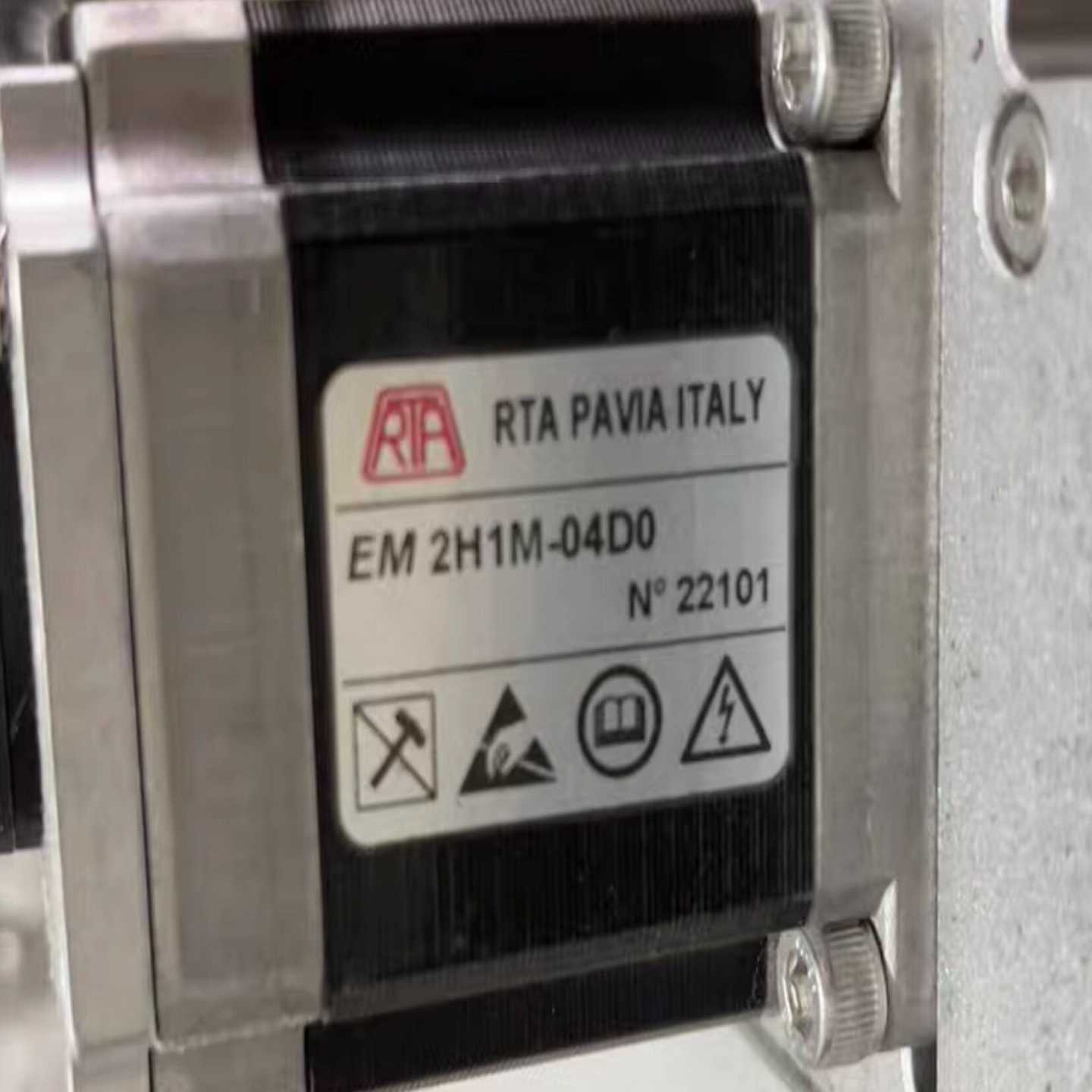 EM2H1M-04D0   RTA步进电机,件,成色新,【卡奥电子】