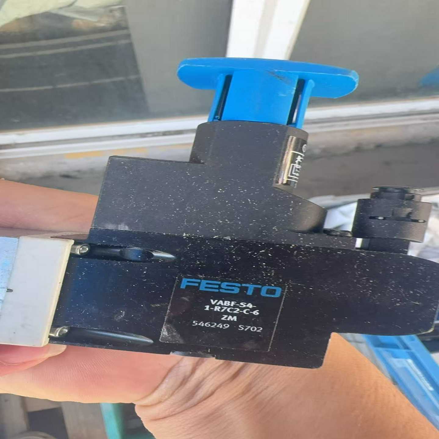 FESTO费斯托减压阀板，型号VABF-S4-1-R7C2---议价商品