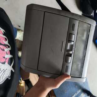 丰田普锐斯原装拆车阅读灯总成，灰色款，带眼镜盒。原车纯拆，功