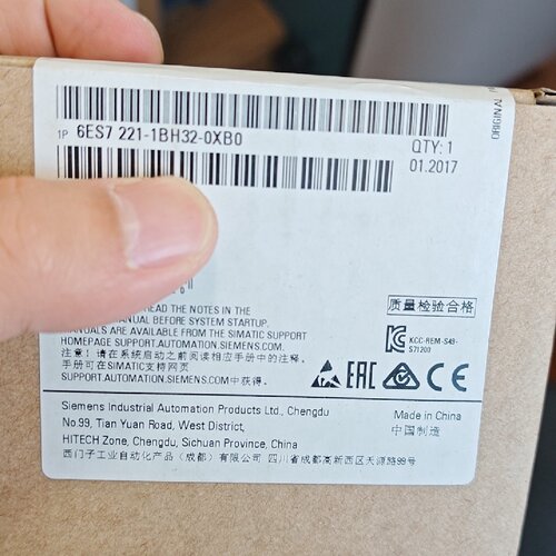 6es7221-1bh32-0xb0   西门子模块，全新原-议价