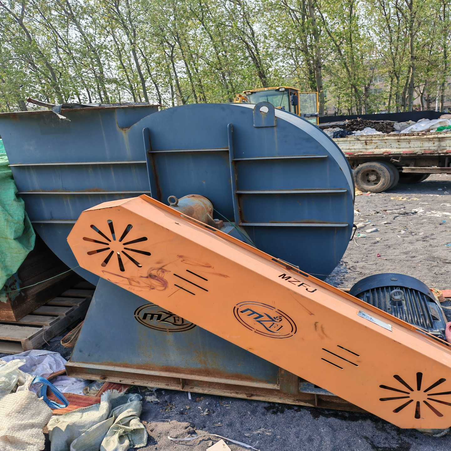 离心风机55KW风机一台，几乎没用。23年的，用得上的联