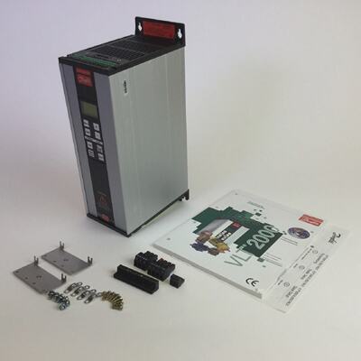 Danfoss 195H3605 VLT2020 Variable Speed Drive 220240V 1.66KV