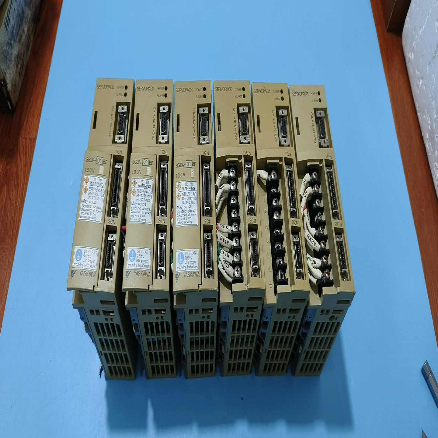 SGDA-01BPP安川伺服驱动器询价