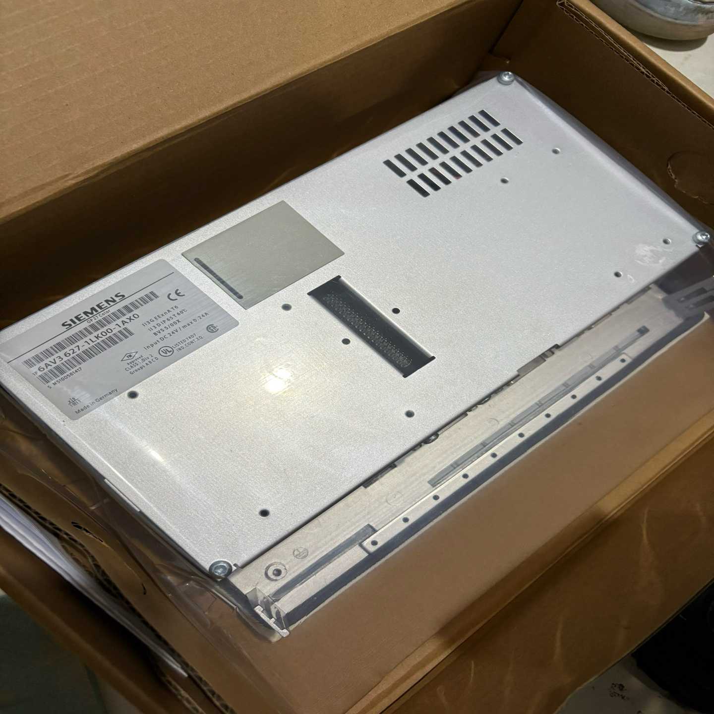 6AV3627-1LK00-1AX0，99新带包装附件包装齐--议价商品