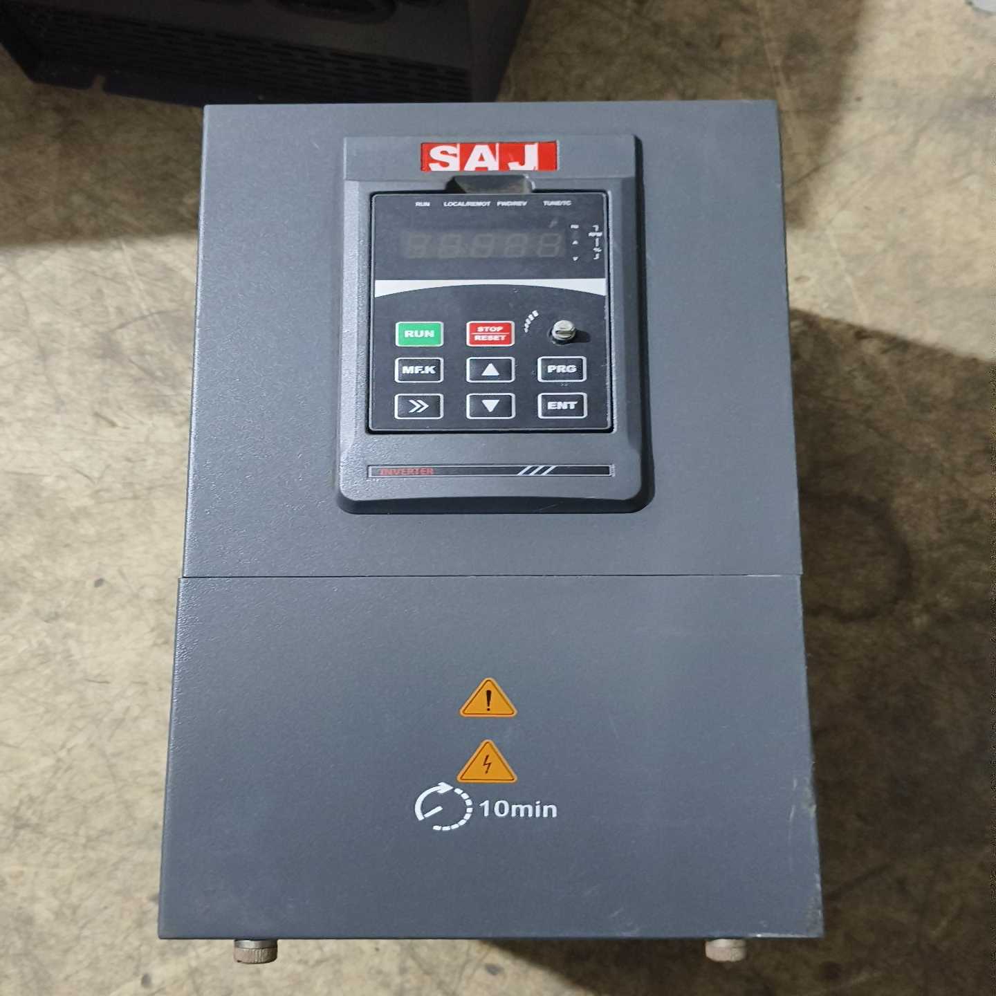 VM1000B-4T015GB/18R5PB三晶变频器，询价