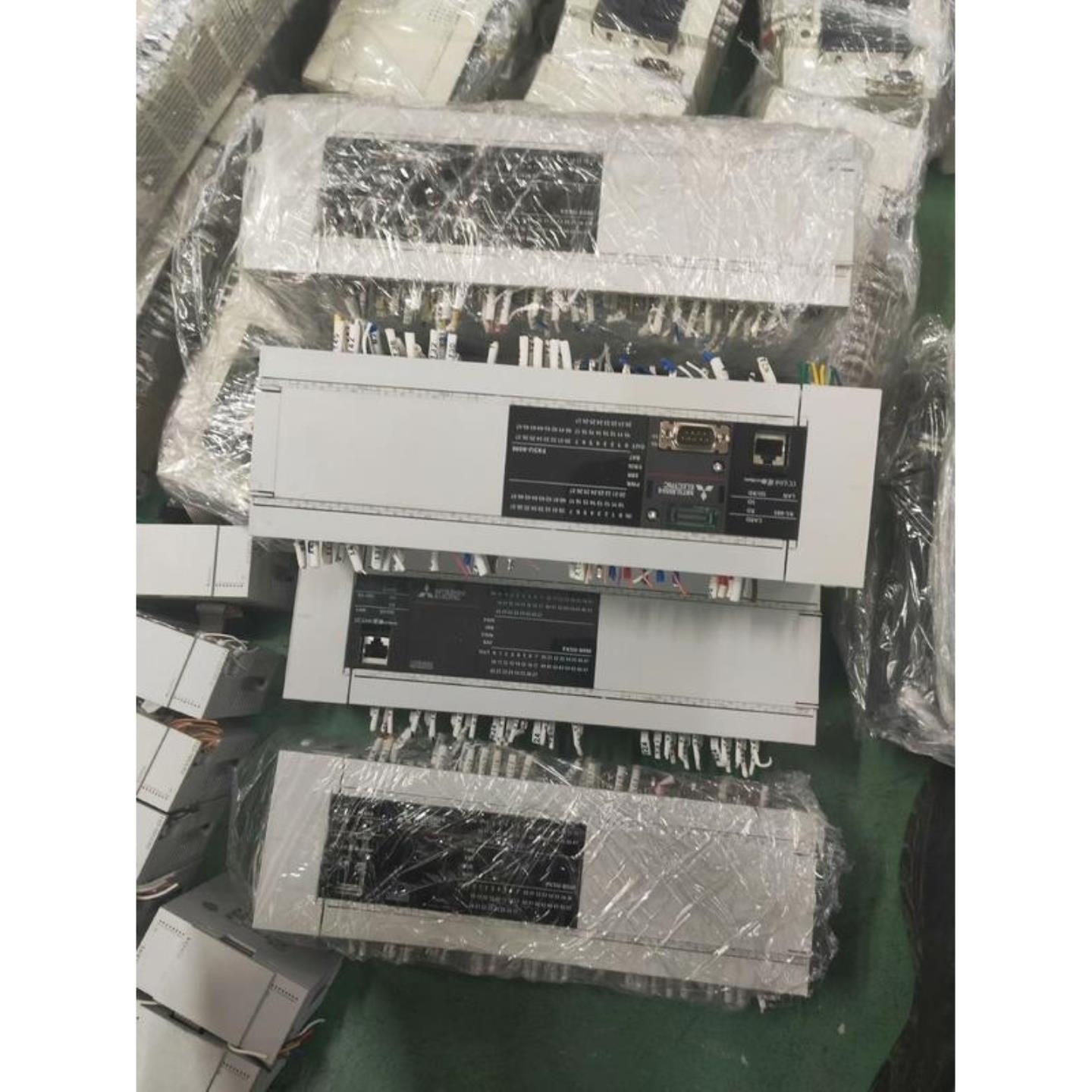 5UPLC型号FX5U-80MTES现货15条百议价