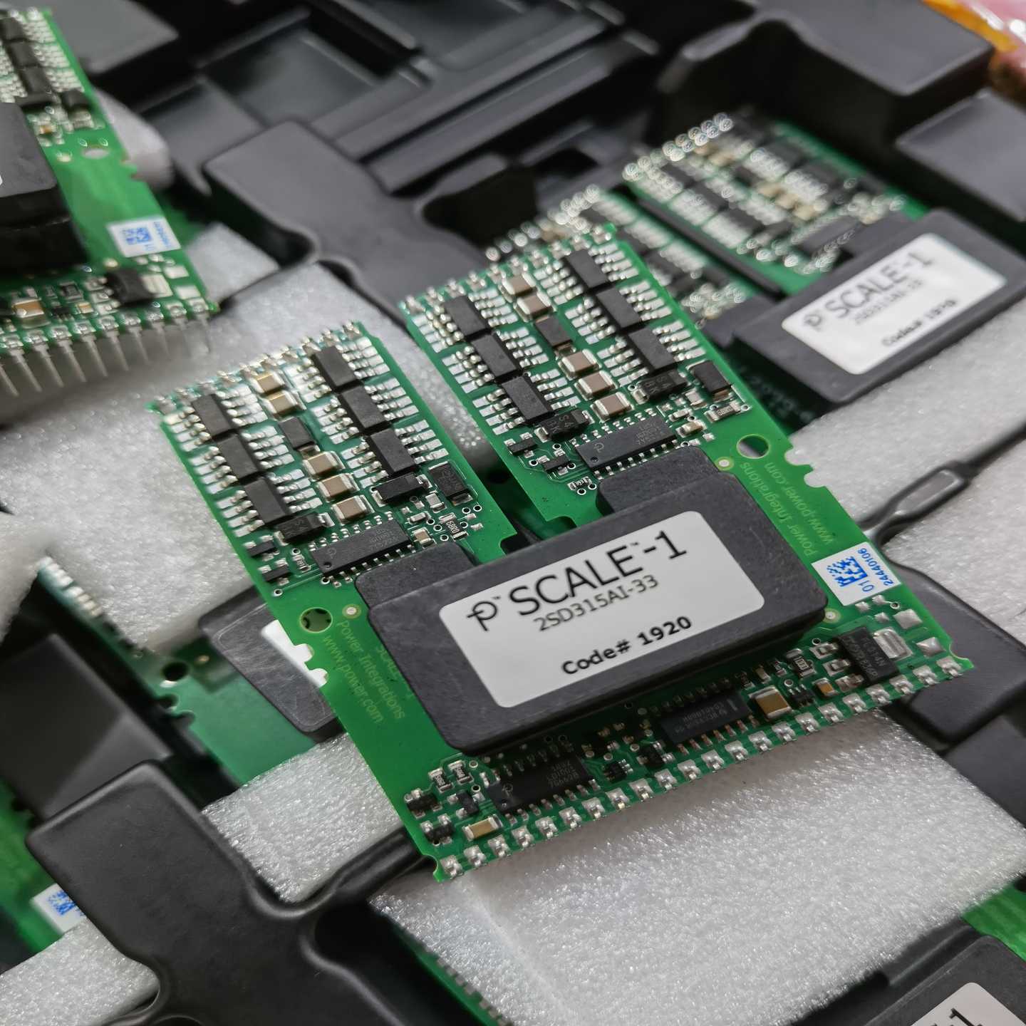 【议价】2SD315AI-332SD315AI-25IGB适用