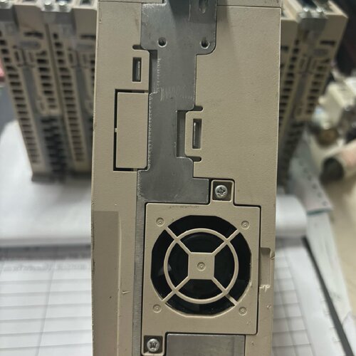 询-安川驱动器SGD7S7R6A00A0021kw