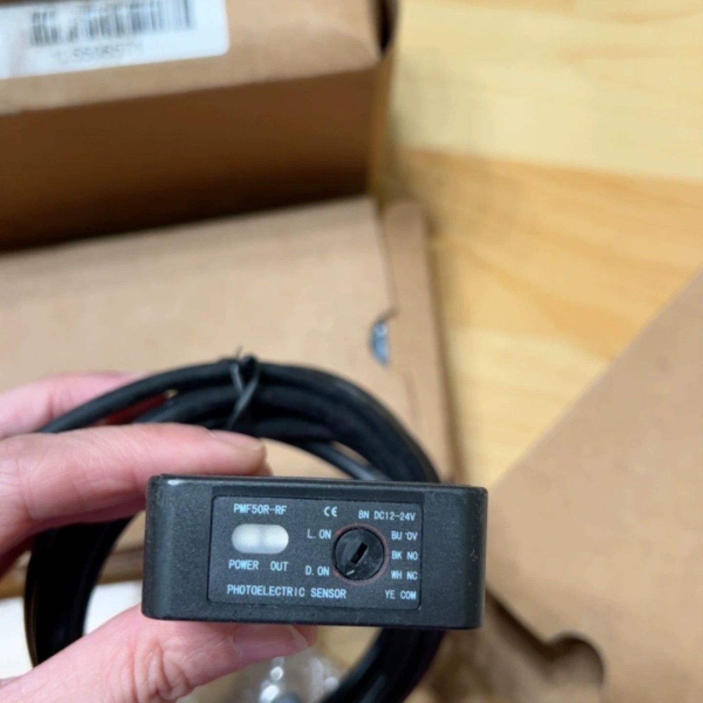 售前询价快速卷帘门自动门感应器光电开关感测器PMF50R-RFGX