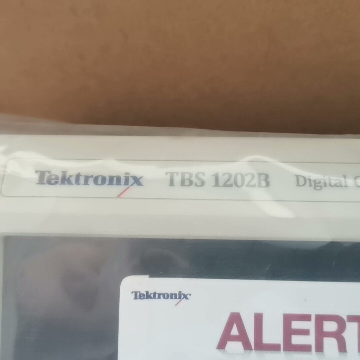 TBS1202B  泰克宽屏示波器，200MHZ示波器，仅拆--议价商品